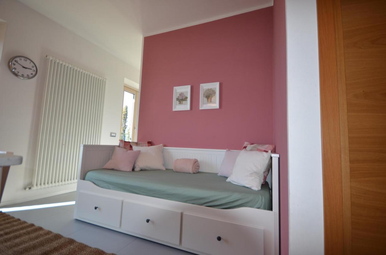 Varennahouse Lory Apt Dış mekan fotoğraf